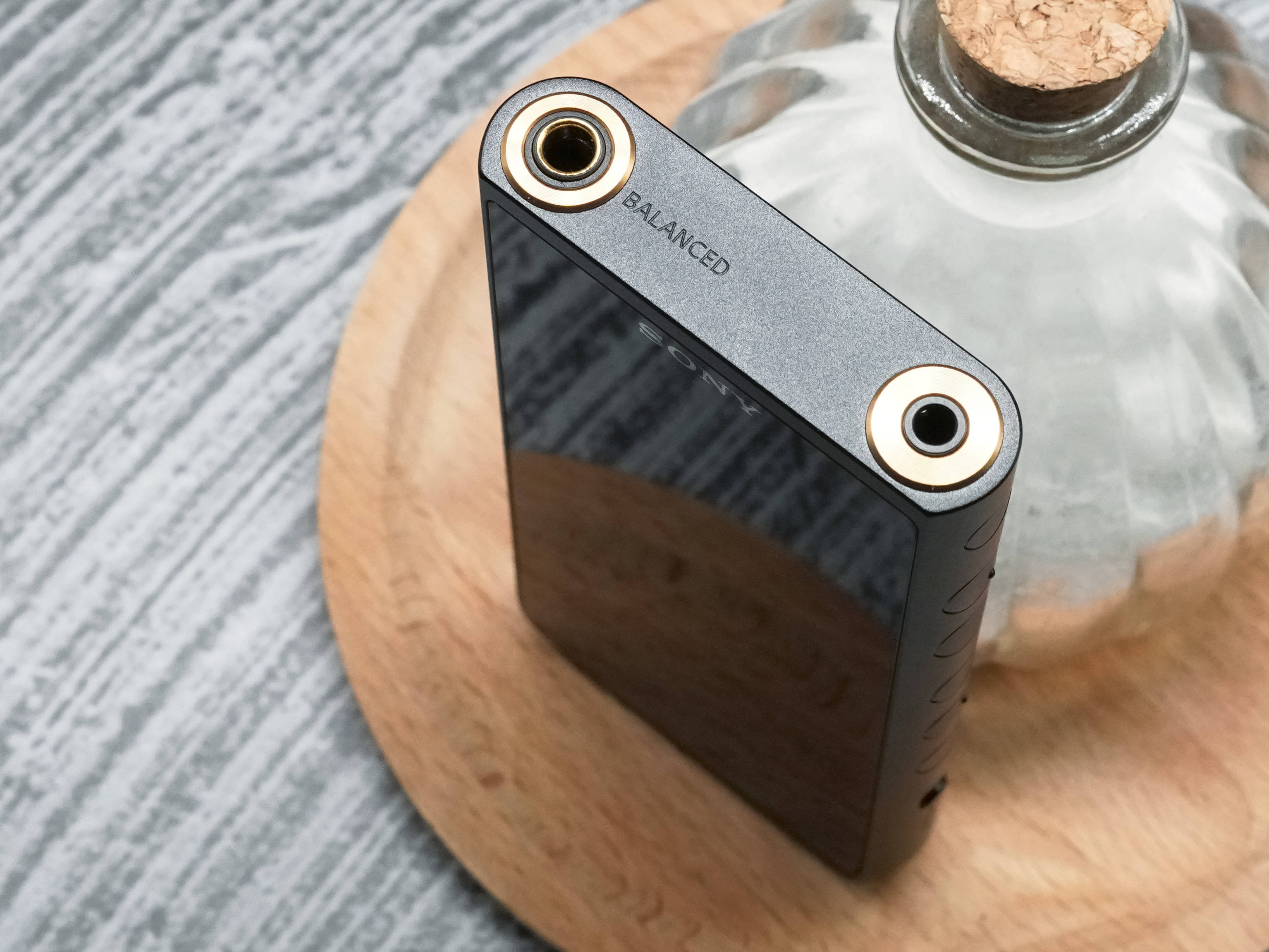 必一_
抛开信仰仍然堪称优秀 年度入手最值的HIFI播放器之索尼ZX505(图11)