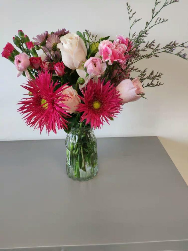 日本索尼官网曝光PS5图标:深V造型稳了?_Bsports必一体育(图1) Bsports必一体育